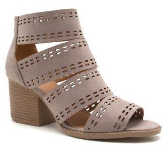 Open cut booties - Picture 4 of 4